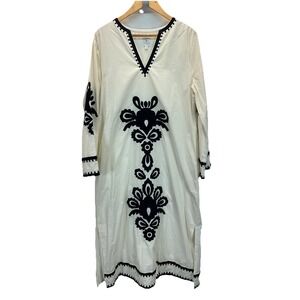 J.Marie Size MD Black embroidered‎ Floral v-neck 3/4 sleeve poplin Midi Dress